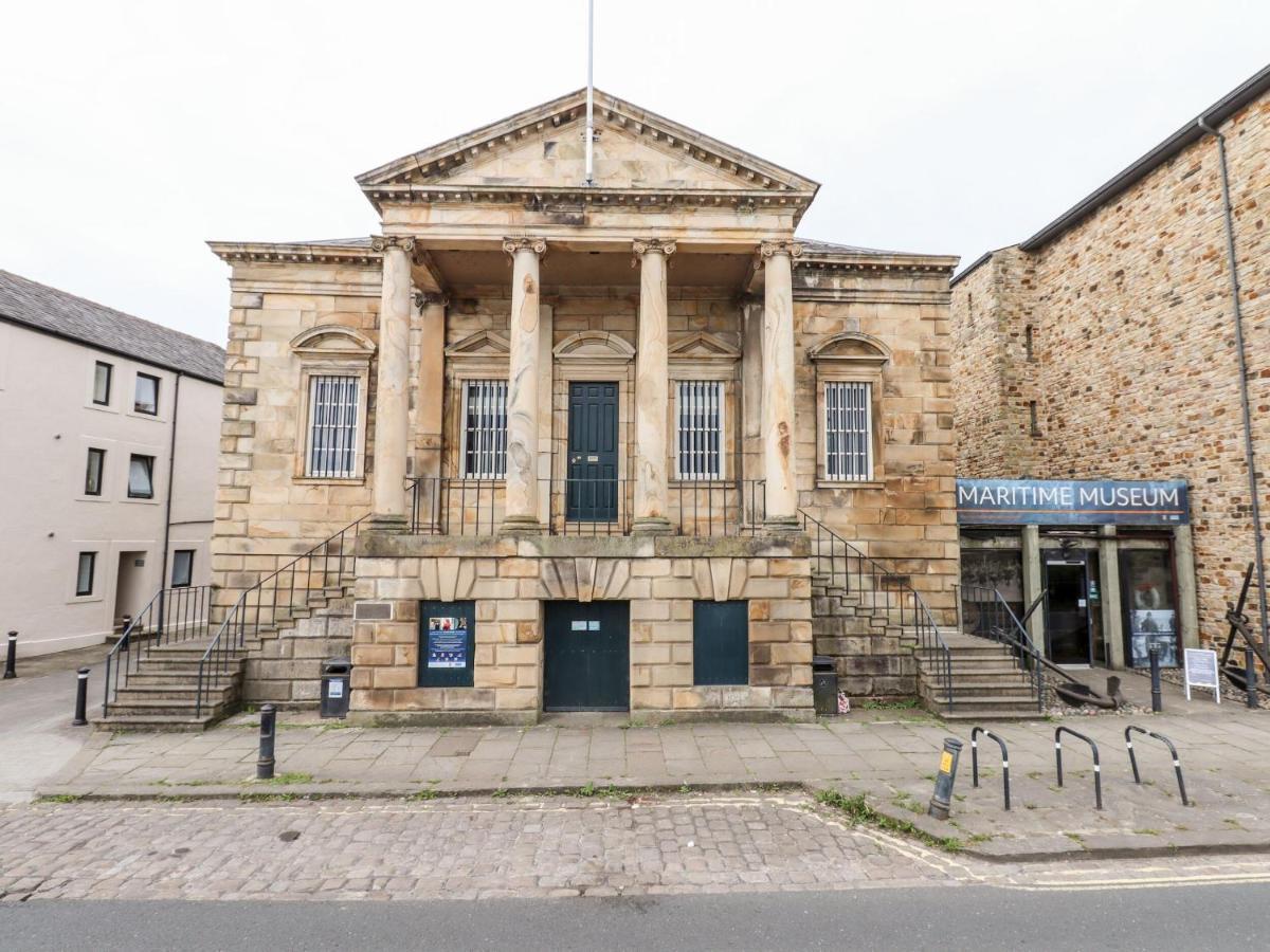 5 Castle Hill Vila Lancaster Exterior foto